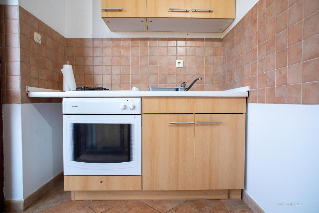 Apartment Midea ロヴィニ エクステリア 写真